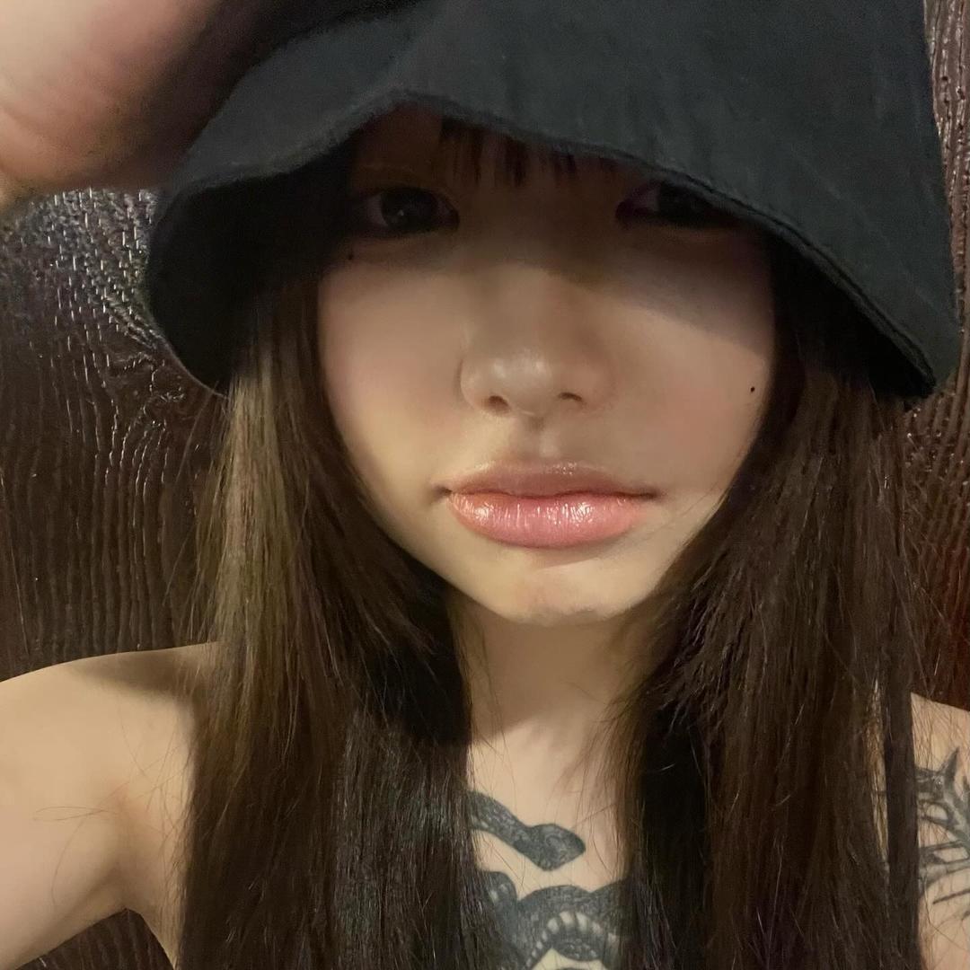 黑猫系美杜莎。