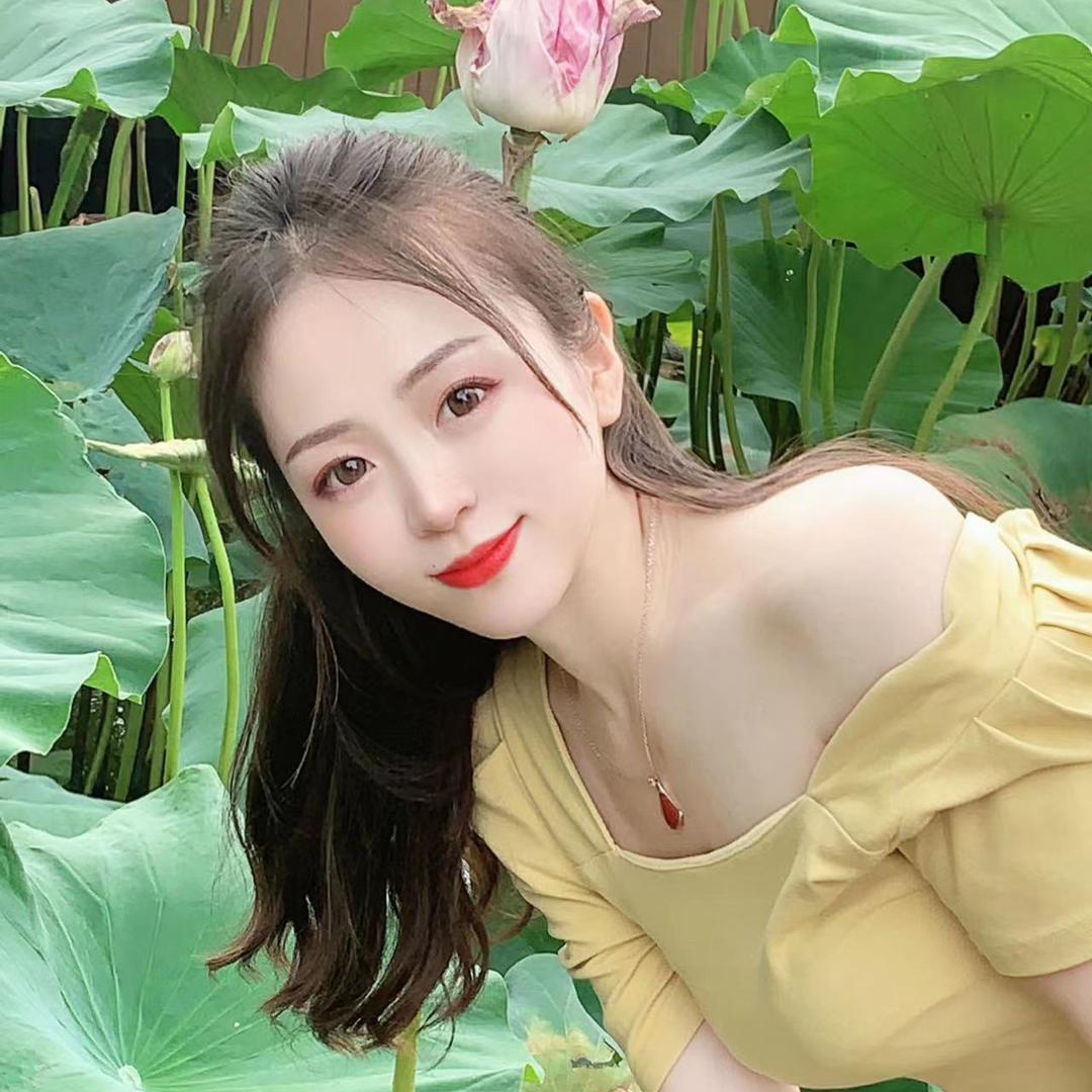 Mrs  女王👑ฬคภɠ