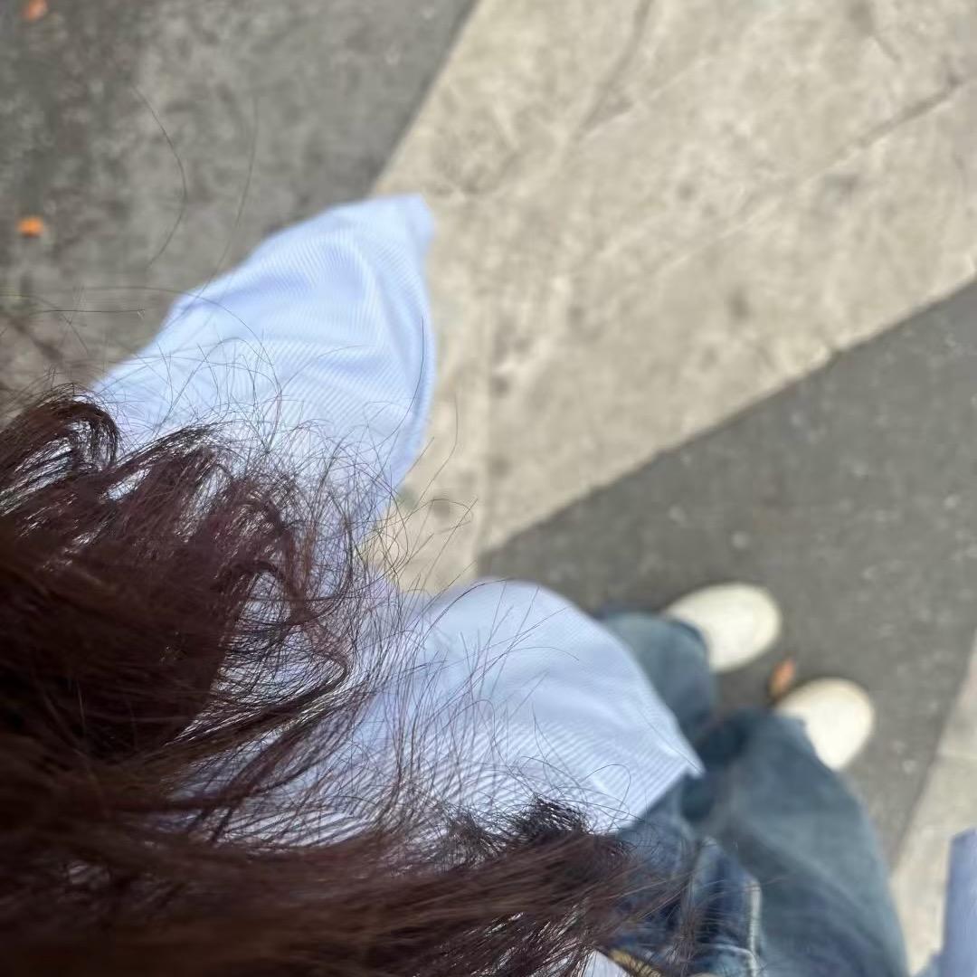 那个谁谁谁谁谁ෆ