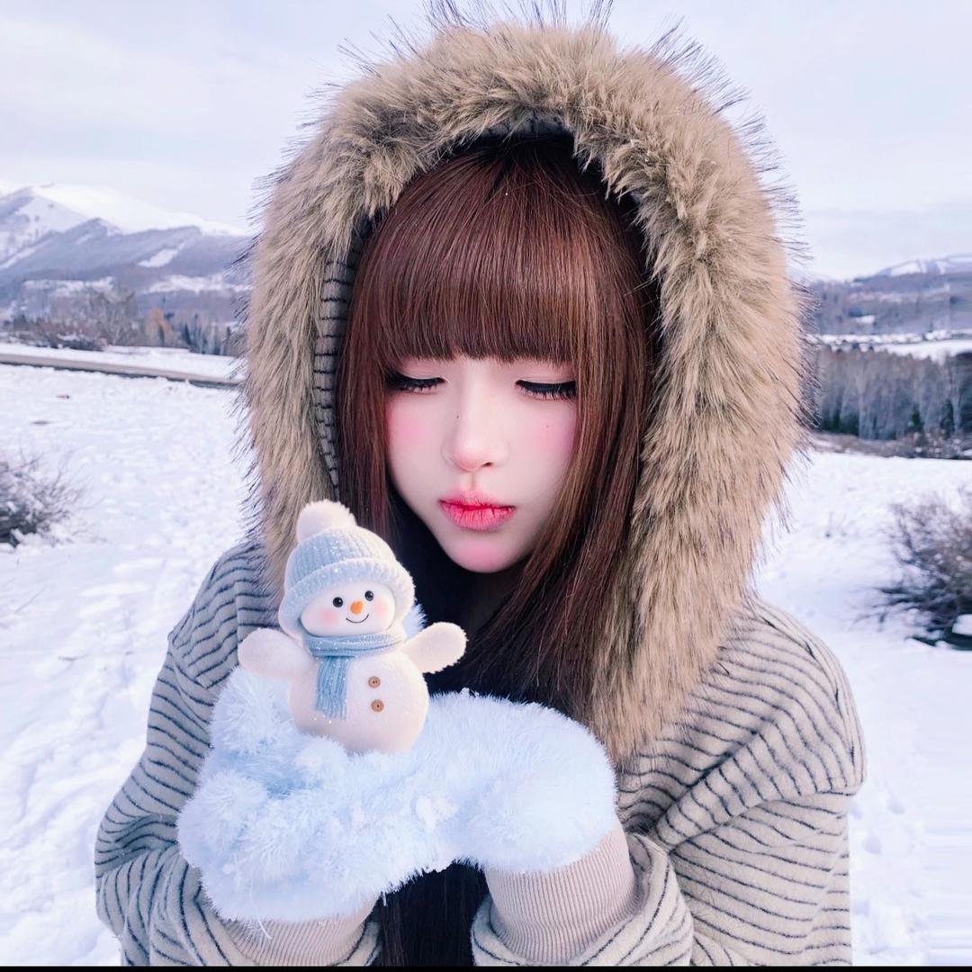 林听.