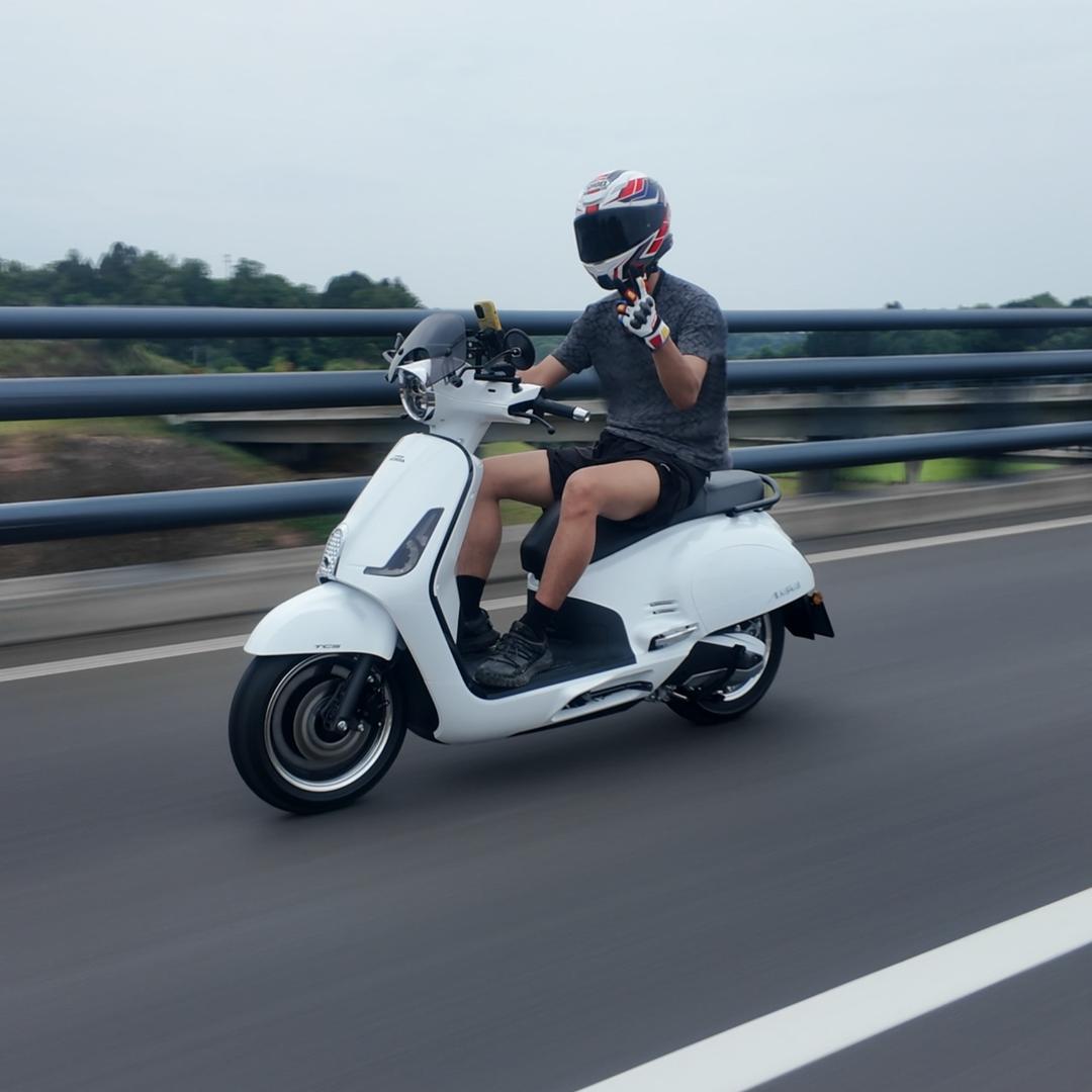 骑轰达的王同学🏍️