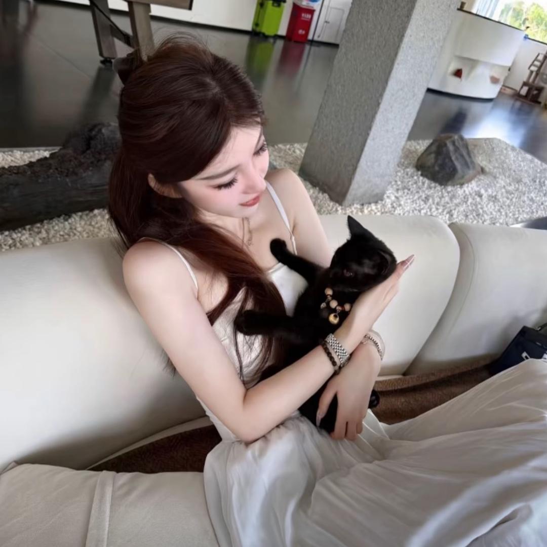 我不微笑你别闹