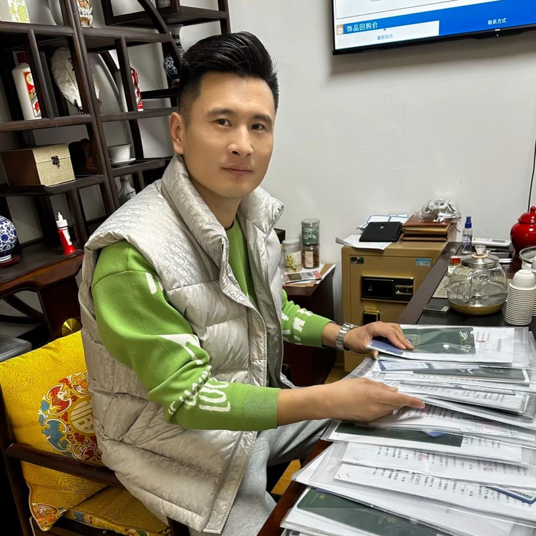 李哥汽车商务管理有限公司
