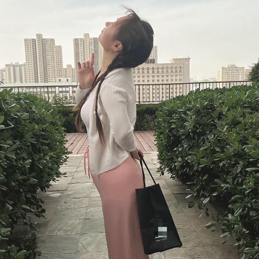 小柒爱吃肉