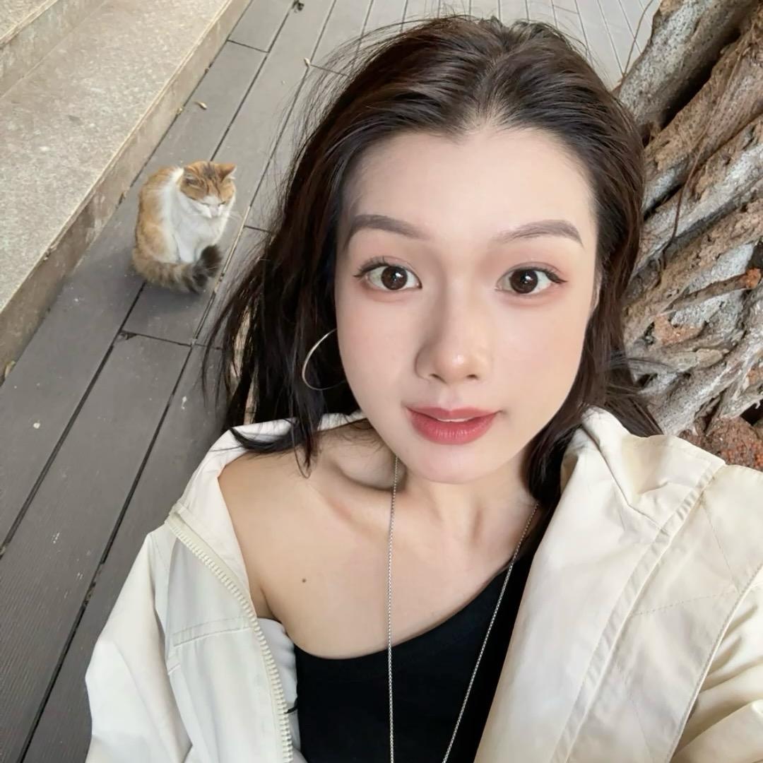 椰子Li
