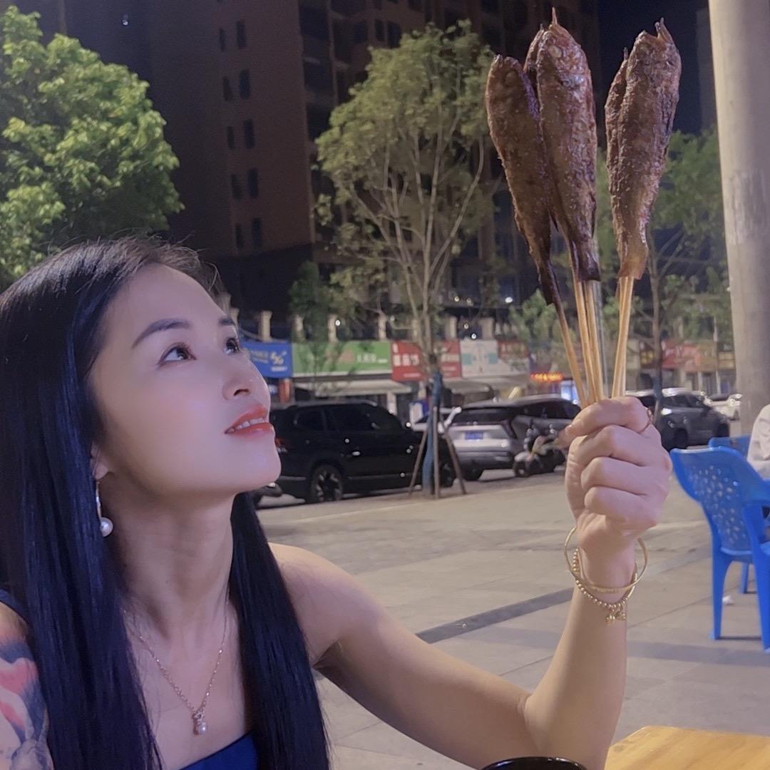 浠媛  钓鱼妹🎣
