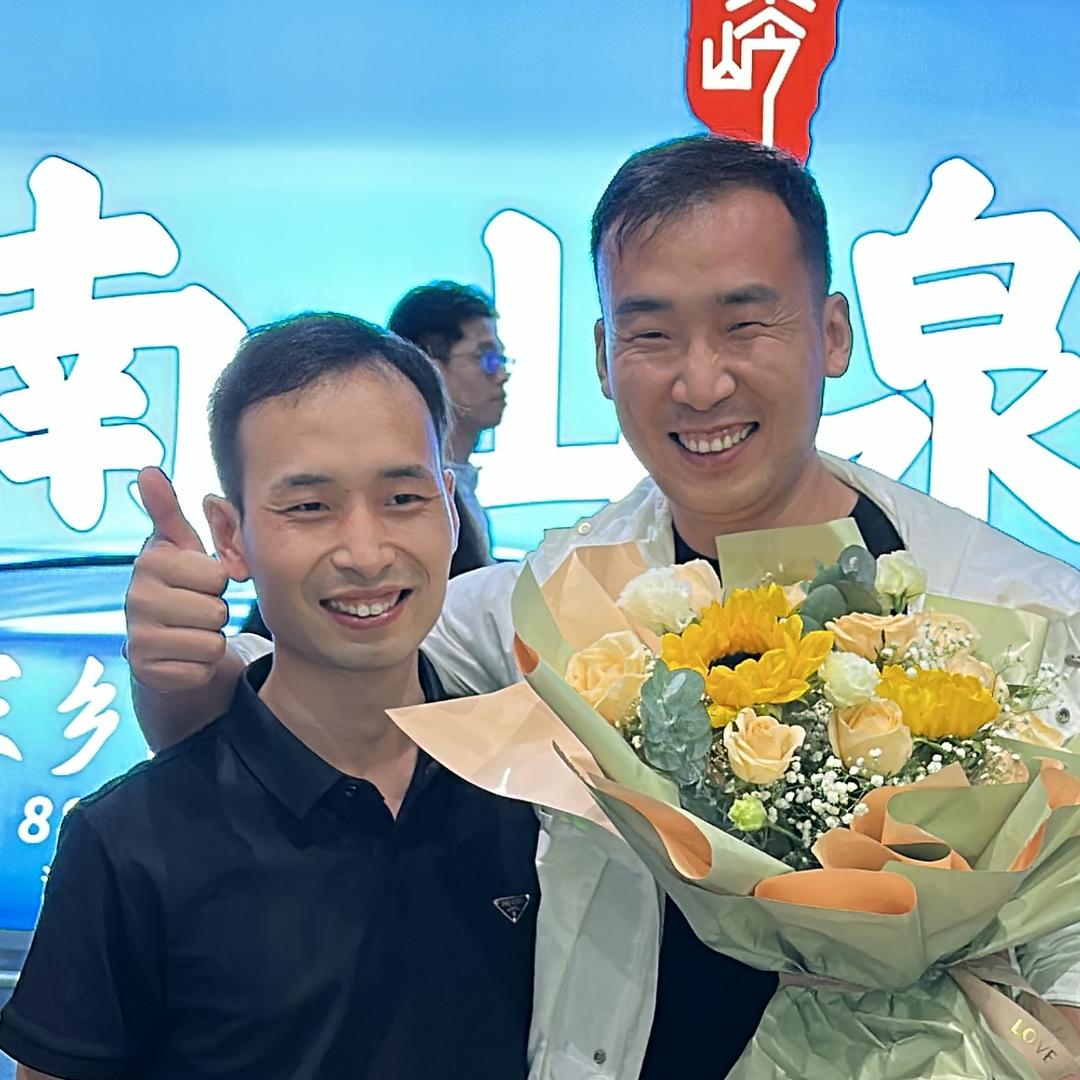 巴铁小飞·星光村故事