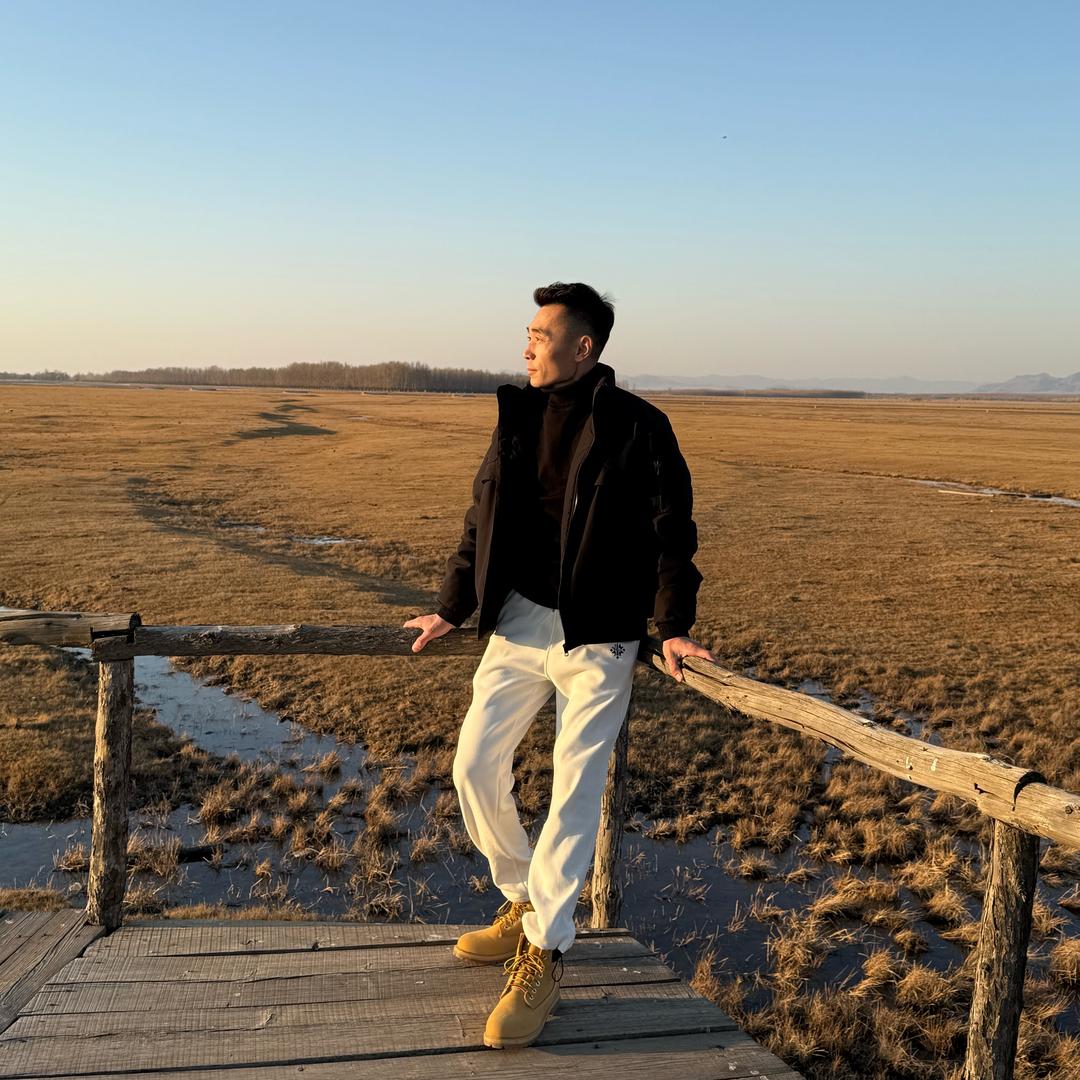 厄鲁特  乌力吉