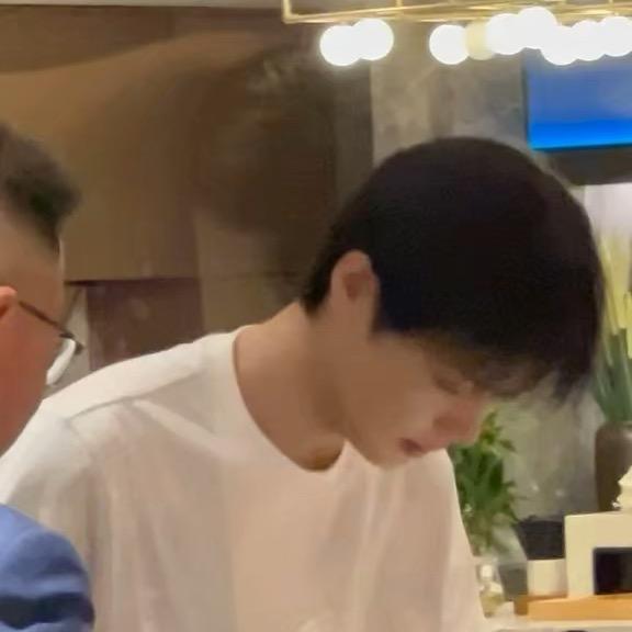 海底世界的蟹老板🦈