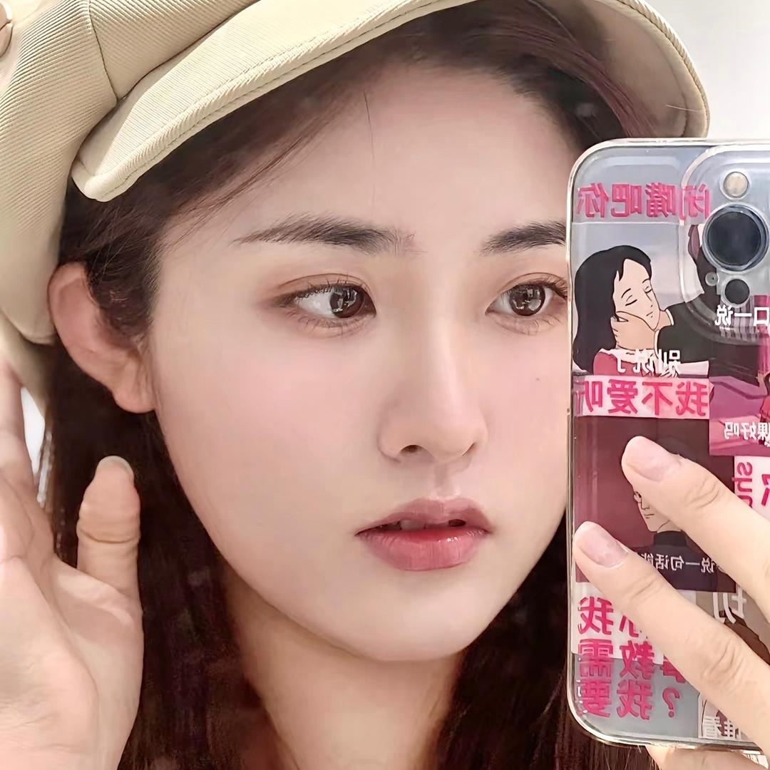 曼曼-
