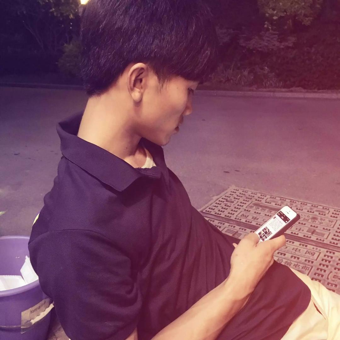 车饰界汽车美容养护中心，