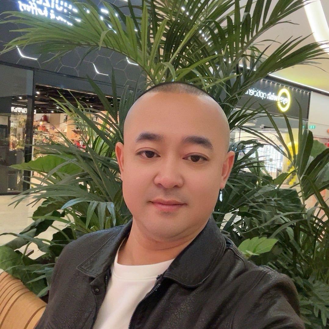 强哥🇨🇳在荷兰🇳🇱