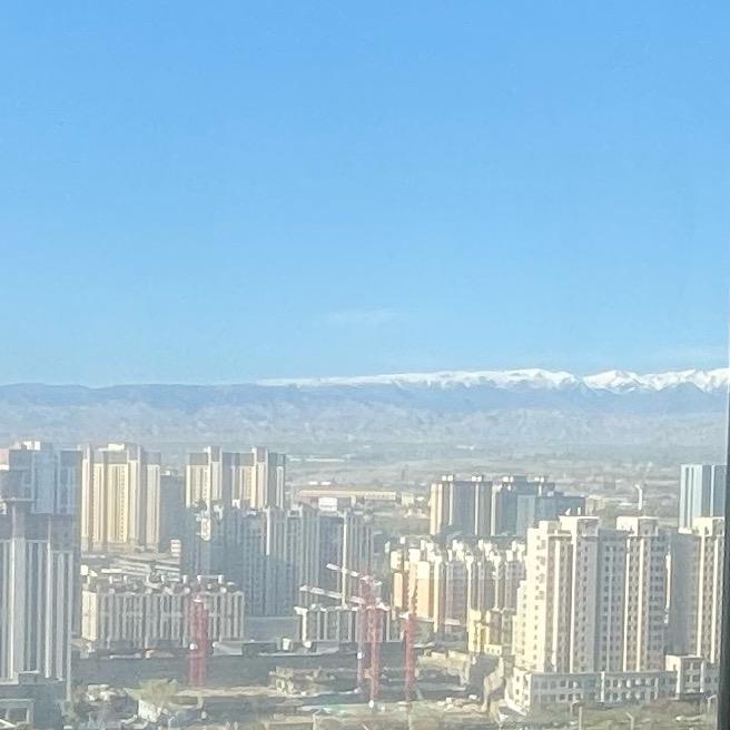 默默