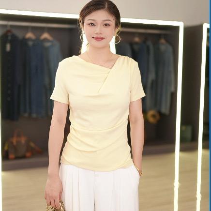 婷婷爱穿搭(努力版)