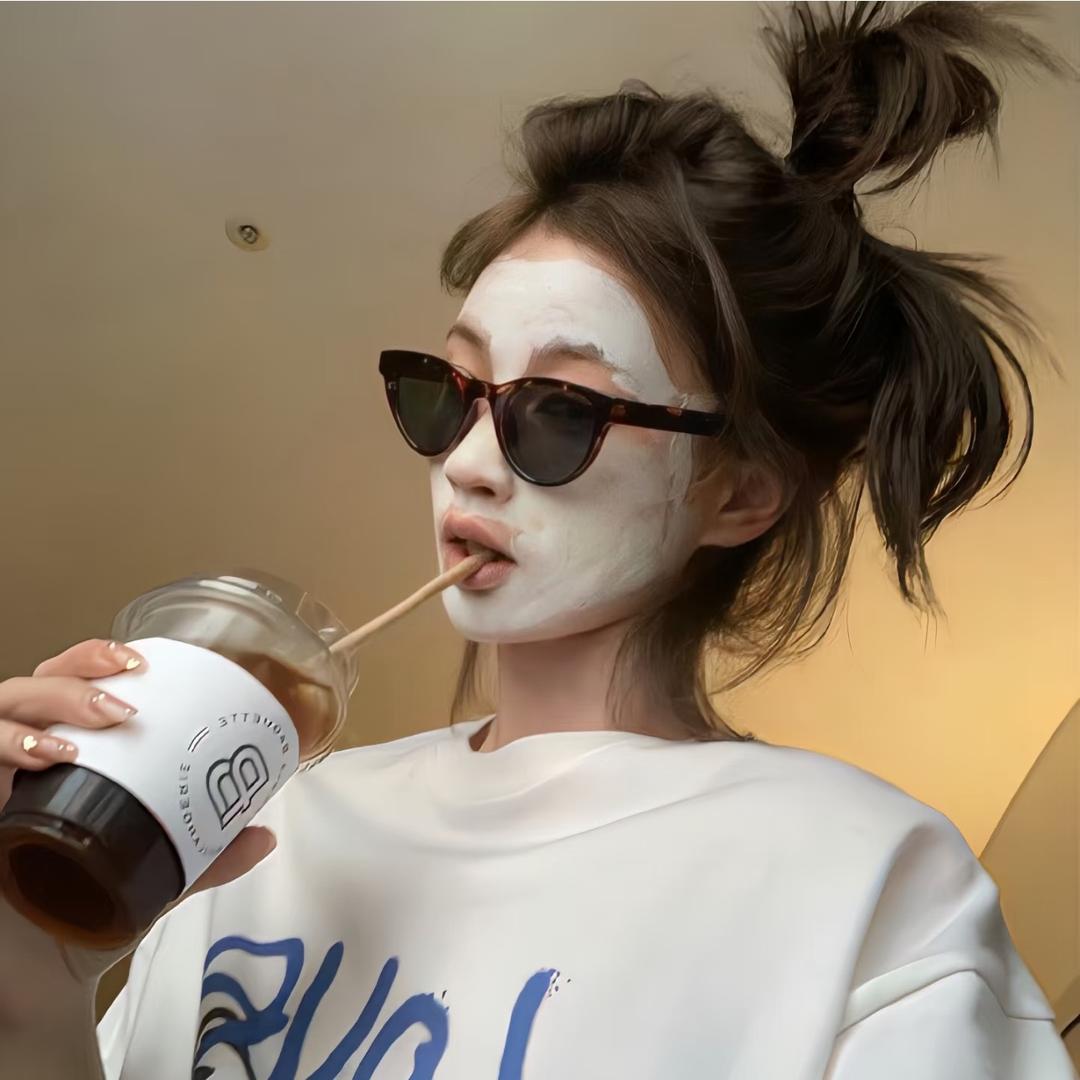 一杯冰美式.