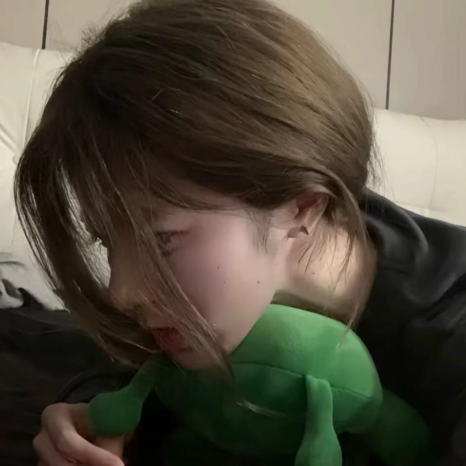 爱吃火锅的英雄.