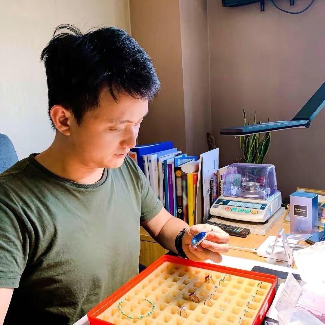 一只小强