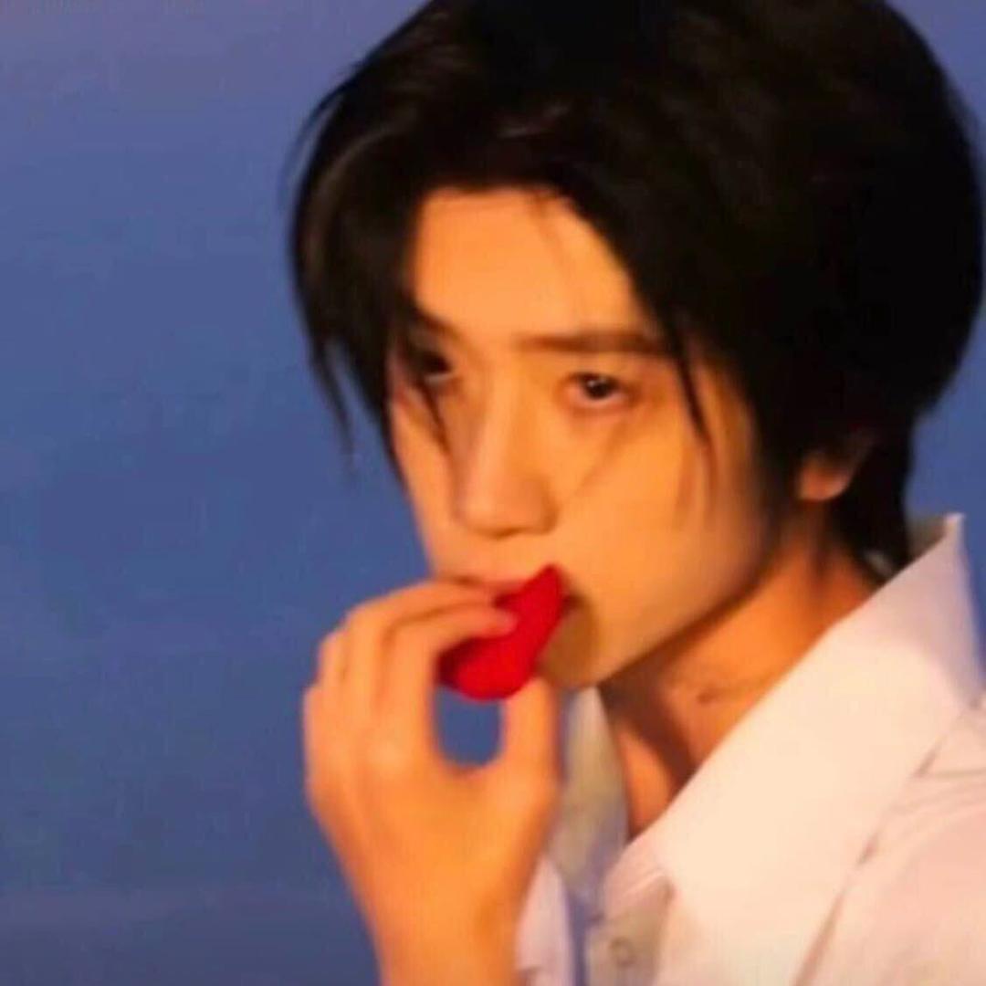 携晚风入怀 （三角洲）