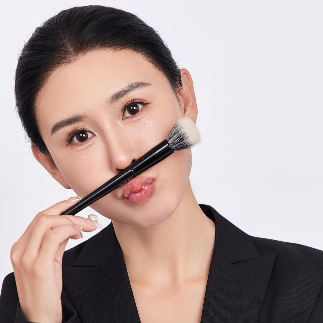 芷萱教化妆