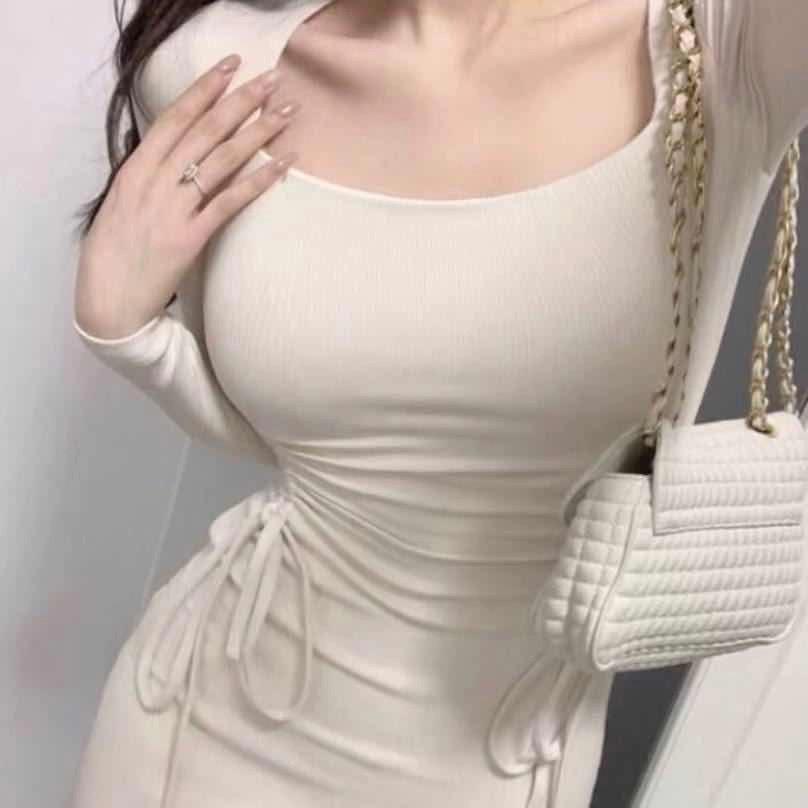 小薇☘️（没人疼）