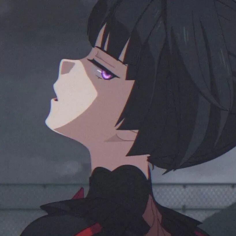 她