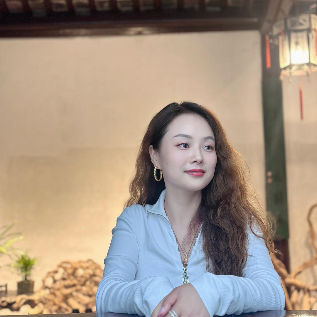 雪儿～老板娘