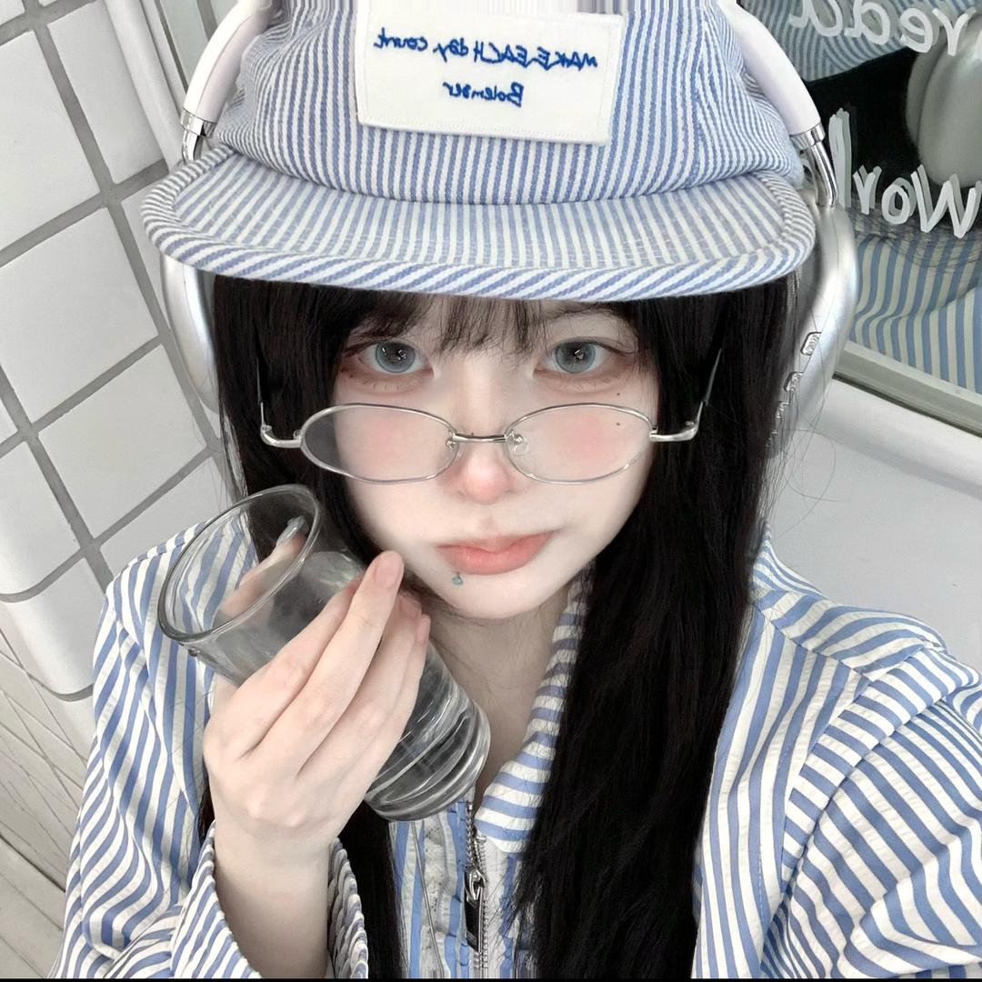 北比이이🩵🤍💙