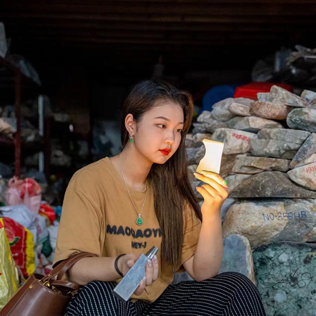 小乐姐翡翠