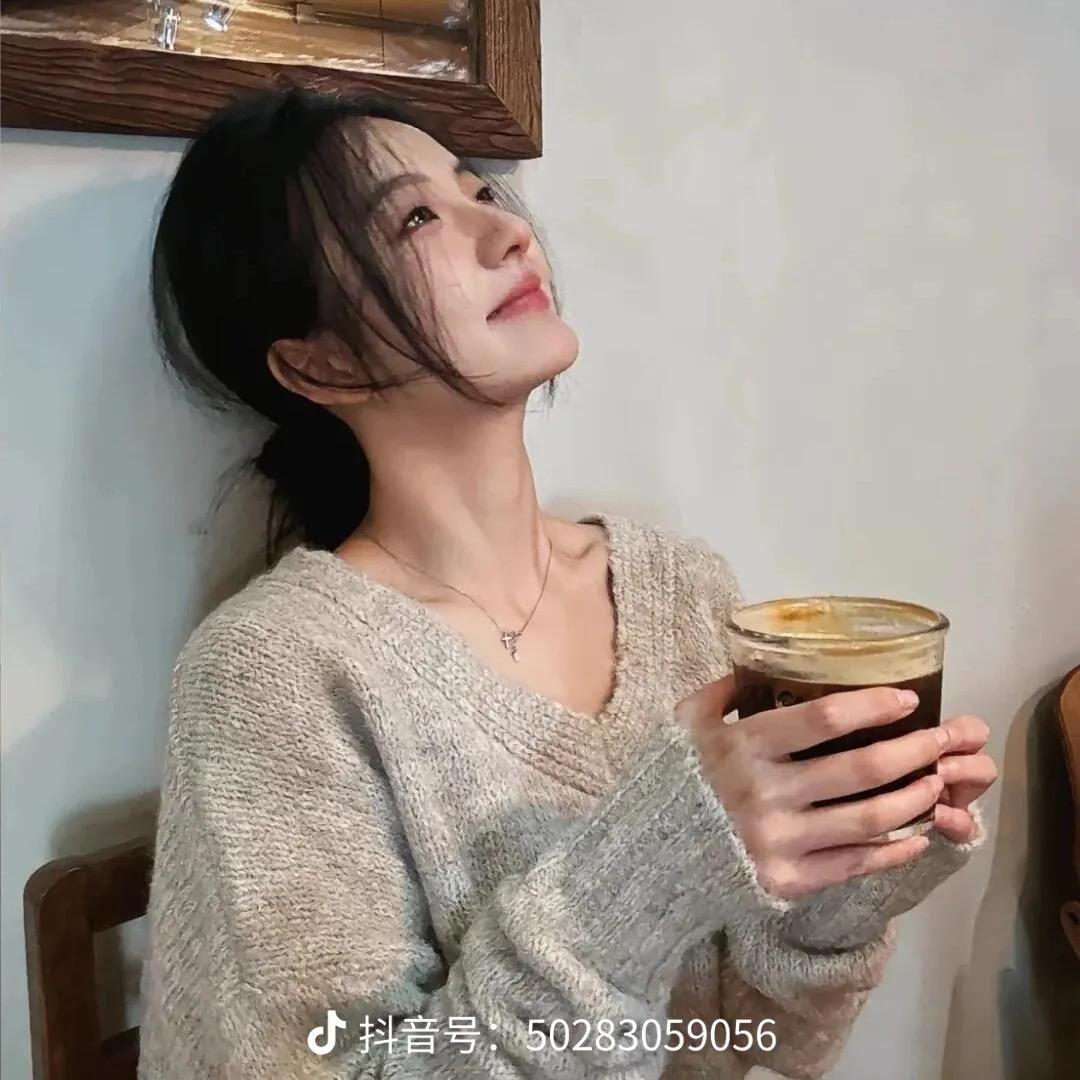 姆歌酒庄老板娘