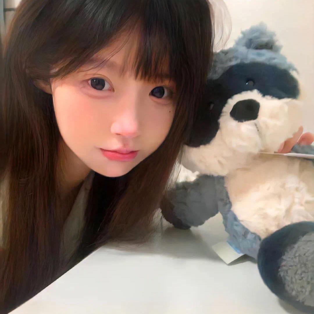 超级无敌帅到爆炸纯情男高美术生