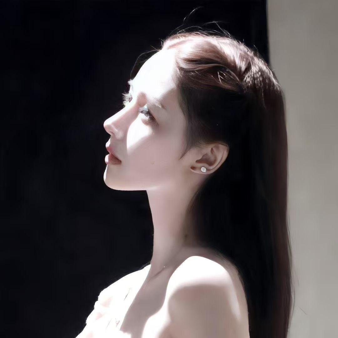 ㅤ  ㅤ  ㅤ山茶花-