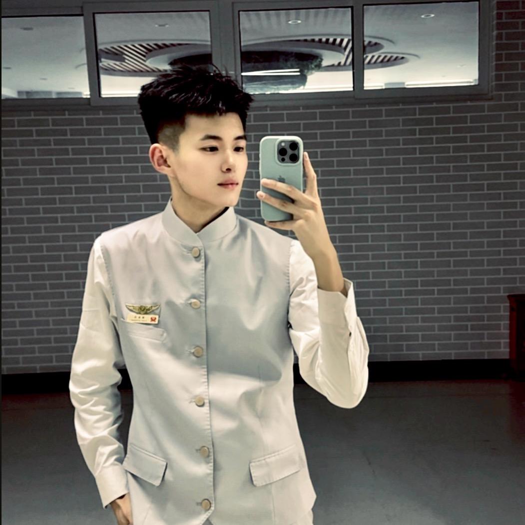 请叫我邹先生🦊