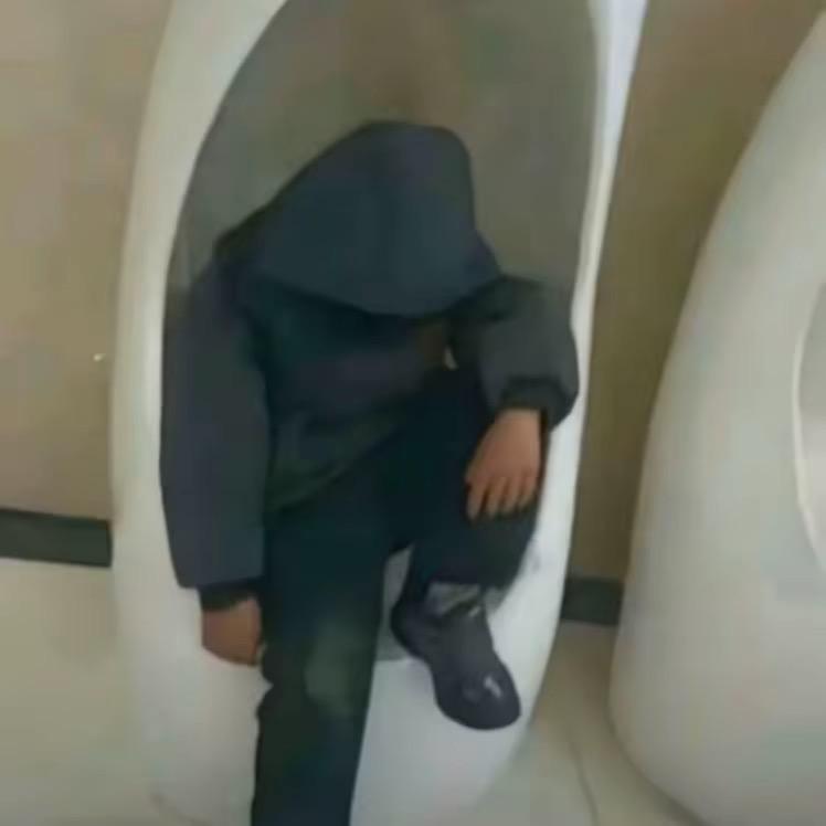 1。  .