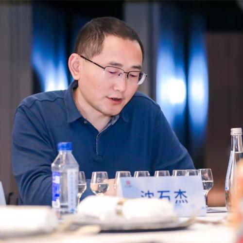 鹏德钢化膜工厂