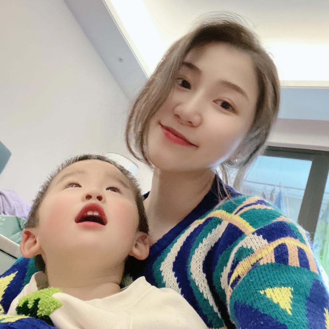 李菠萝的叨叨妈