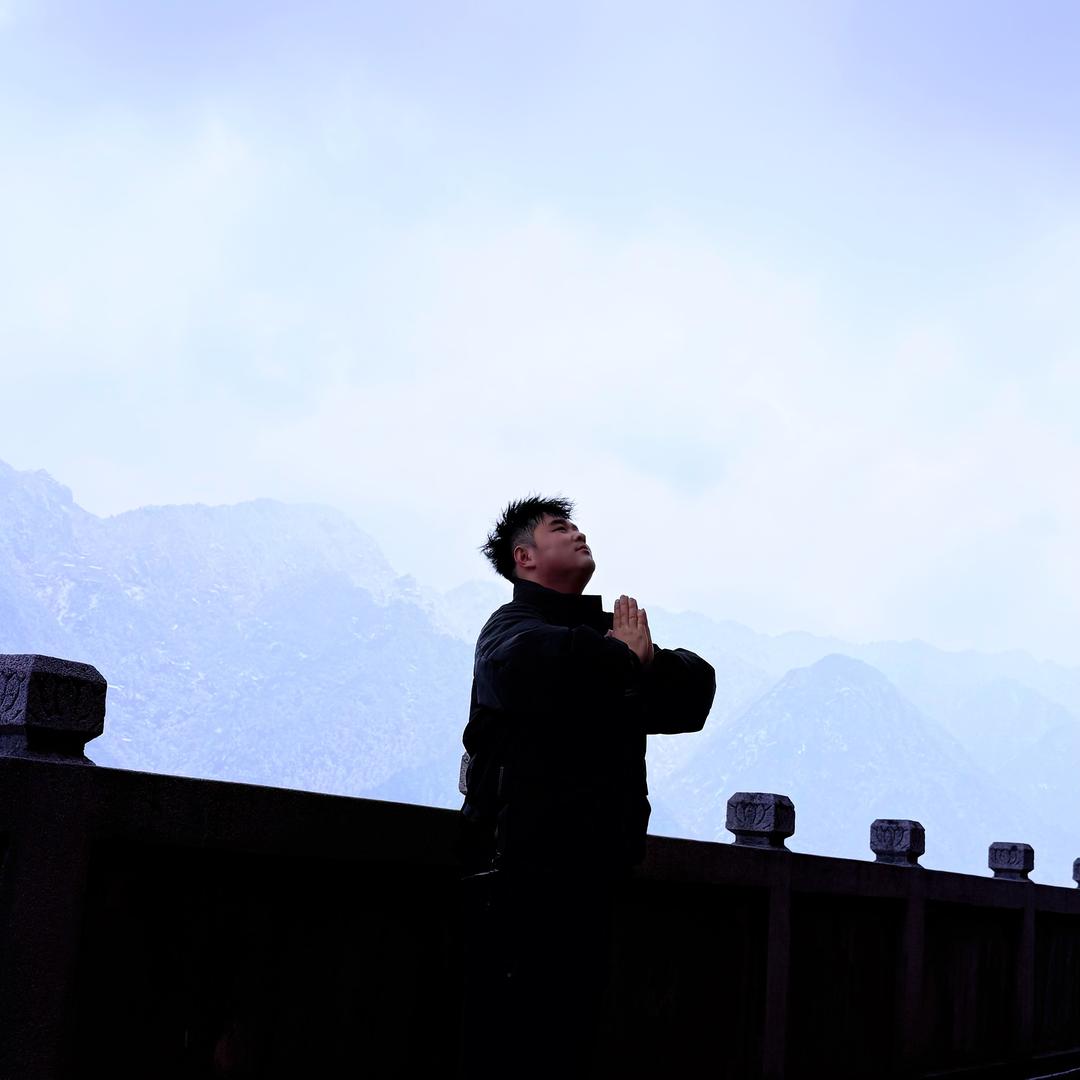 阿俊。
