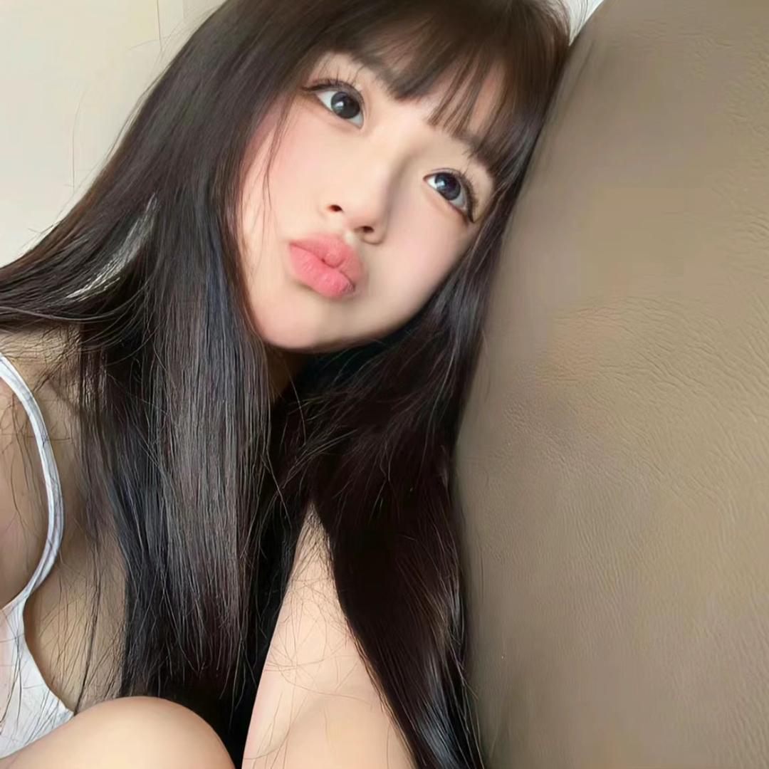 Yvette11
