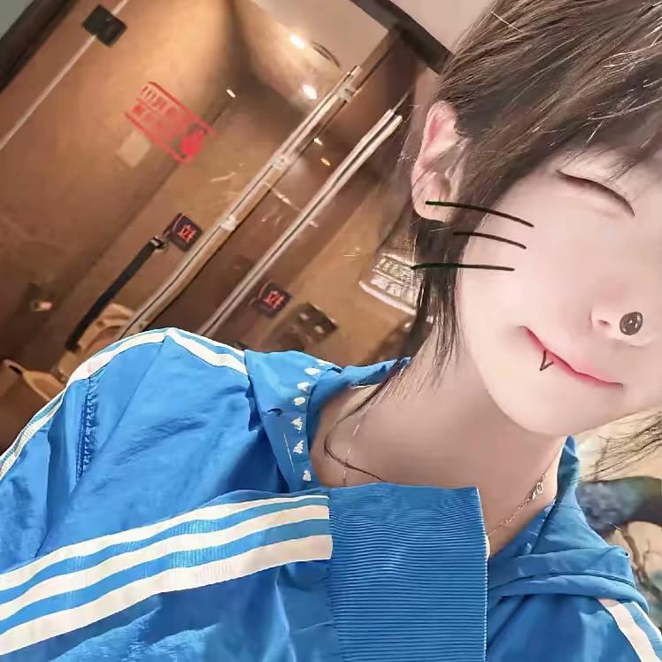🐾