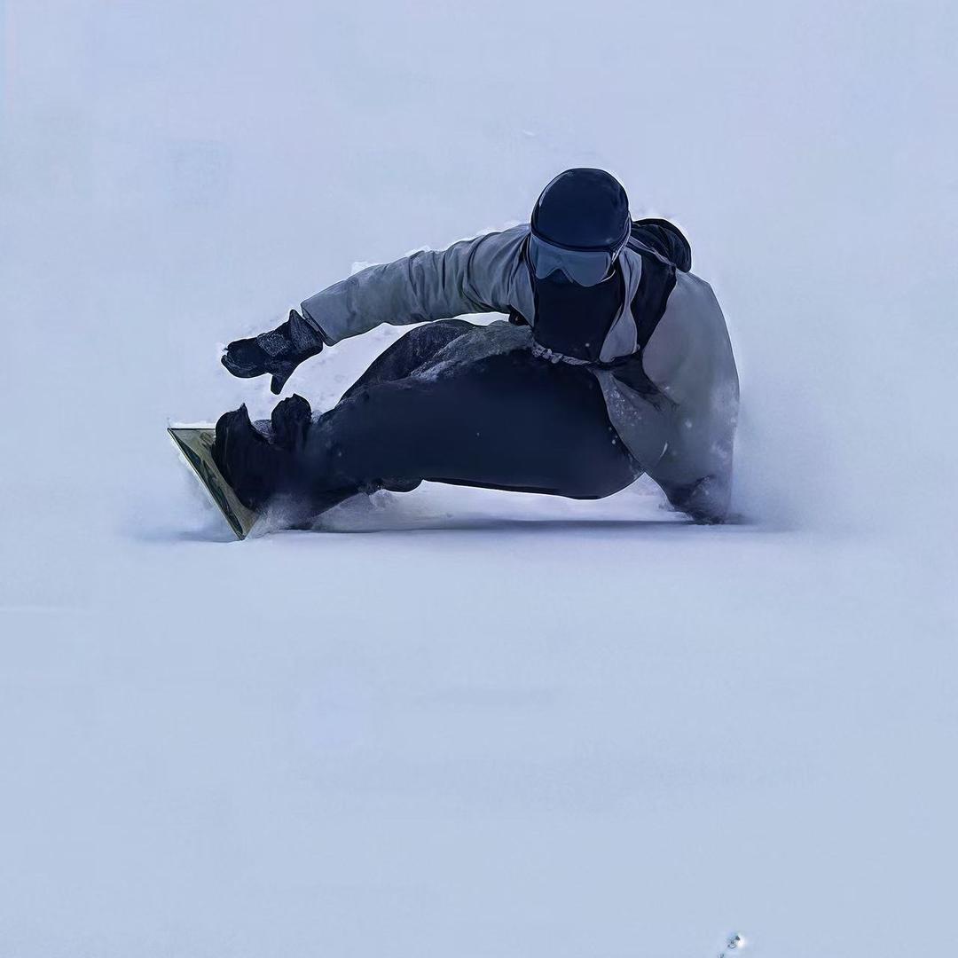 （ECC滑雪学校）王亦