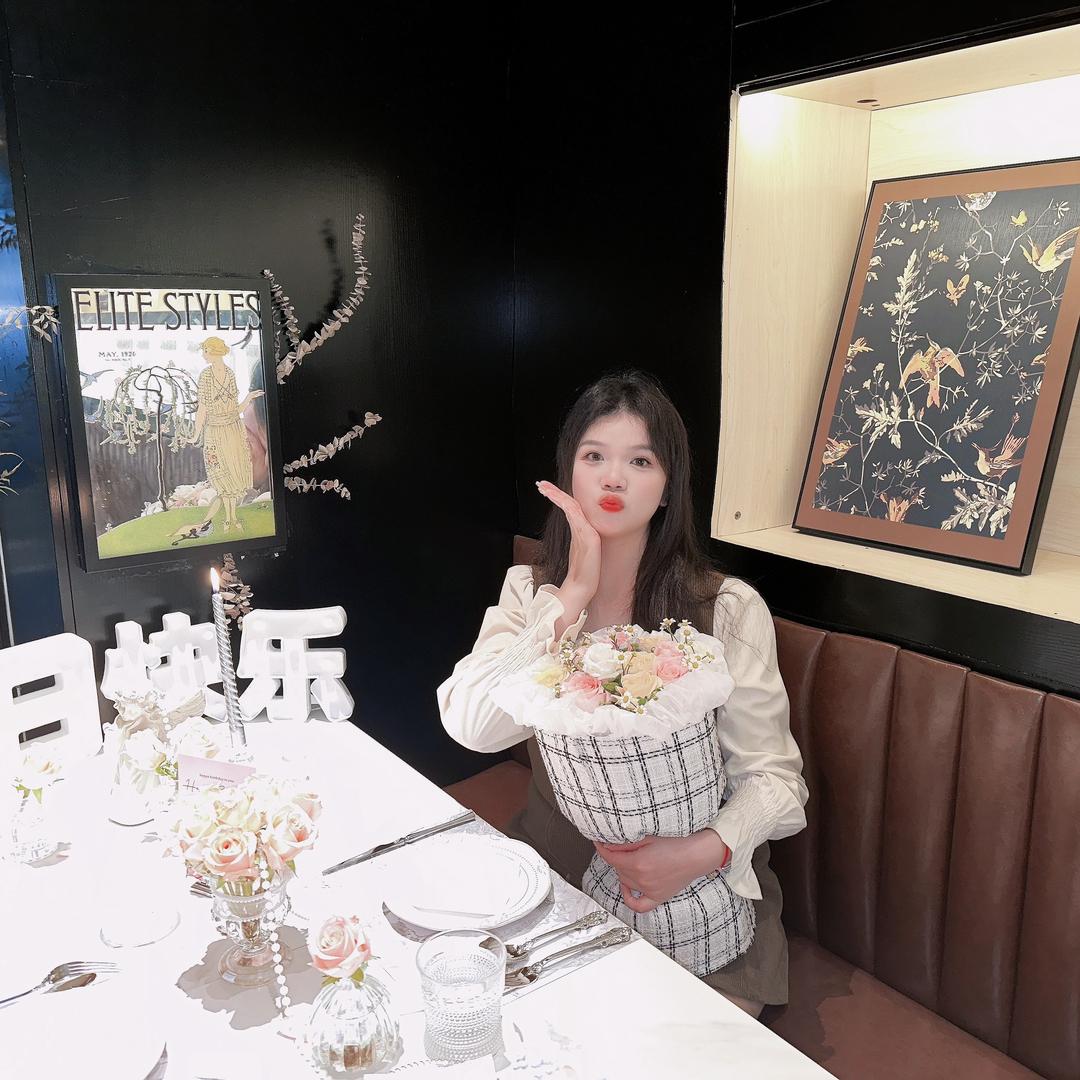 大家都是牛马卷什么