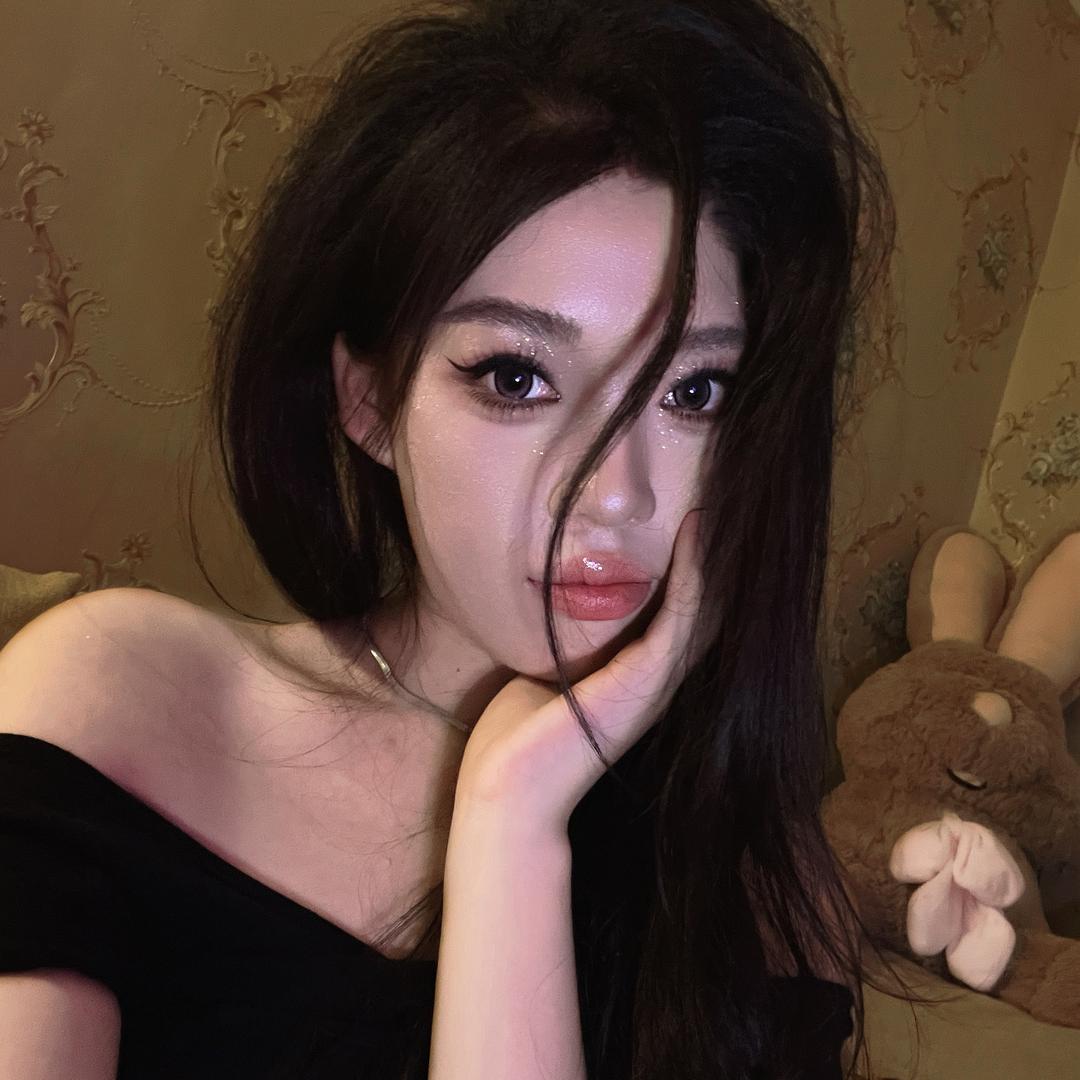 雯.