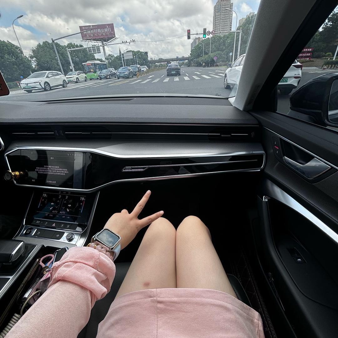 💕ˡᵒᵛᴱ是深海🔝