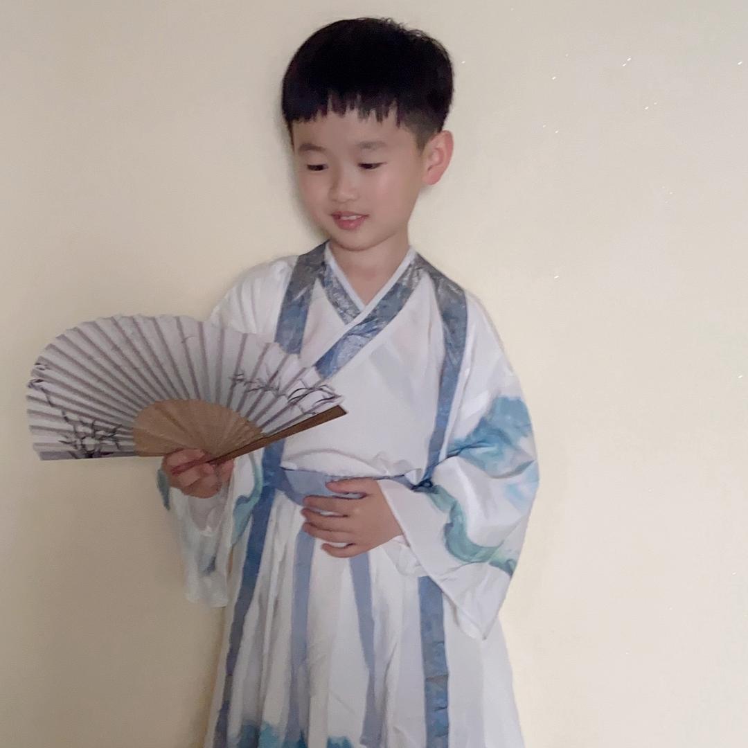 鑫思伊人