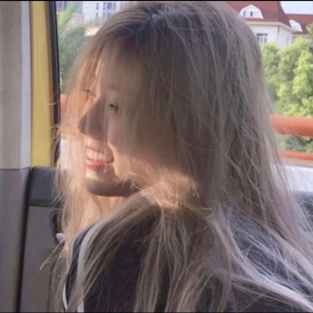 💃捂不热 的💕心