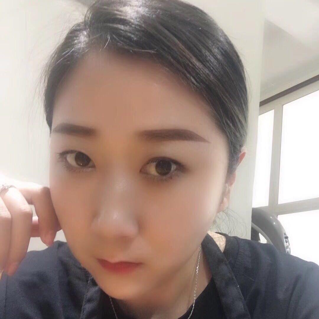 我叫小多（摆摊呢）