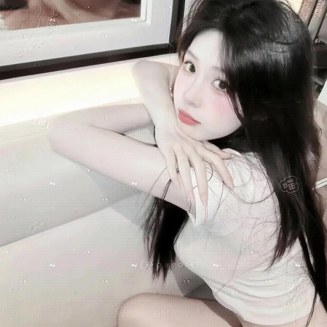 忧郁的美少女