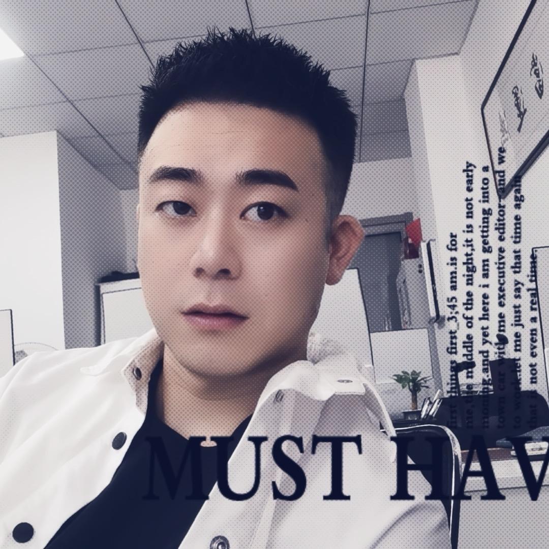 单眼皮的小眼睛