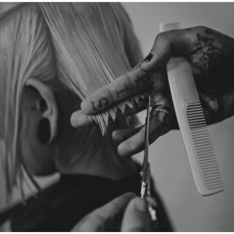 南阳市宛城区美故美发店