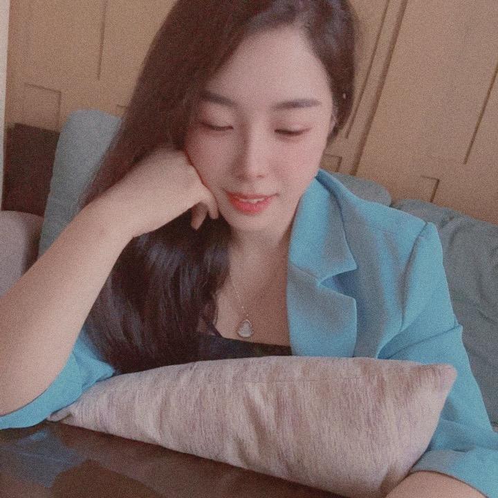 璐边づ ✺◟一枝梅