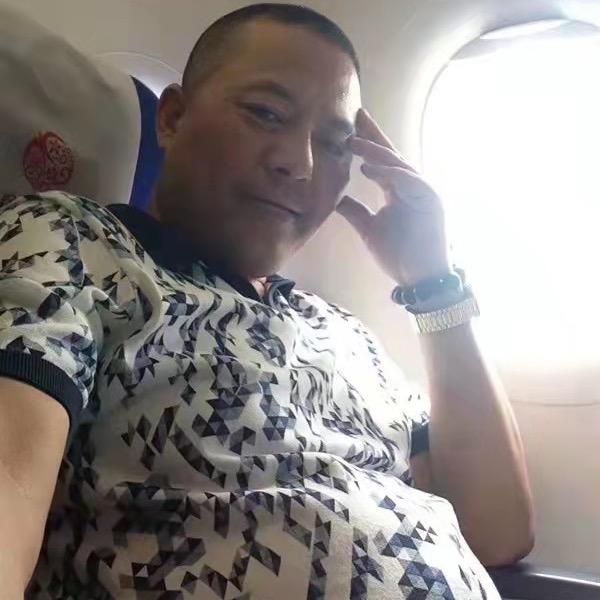 皇甫黑哥